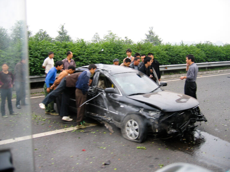 What to Do if You Are Involved in a Car Accident